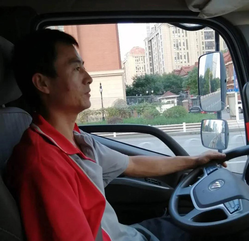 四通搬家公司穩司機